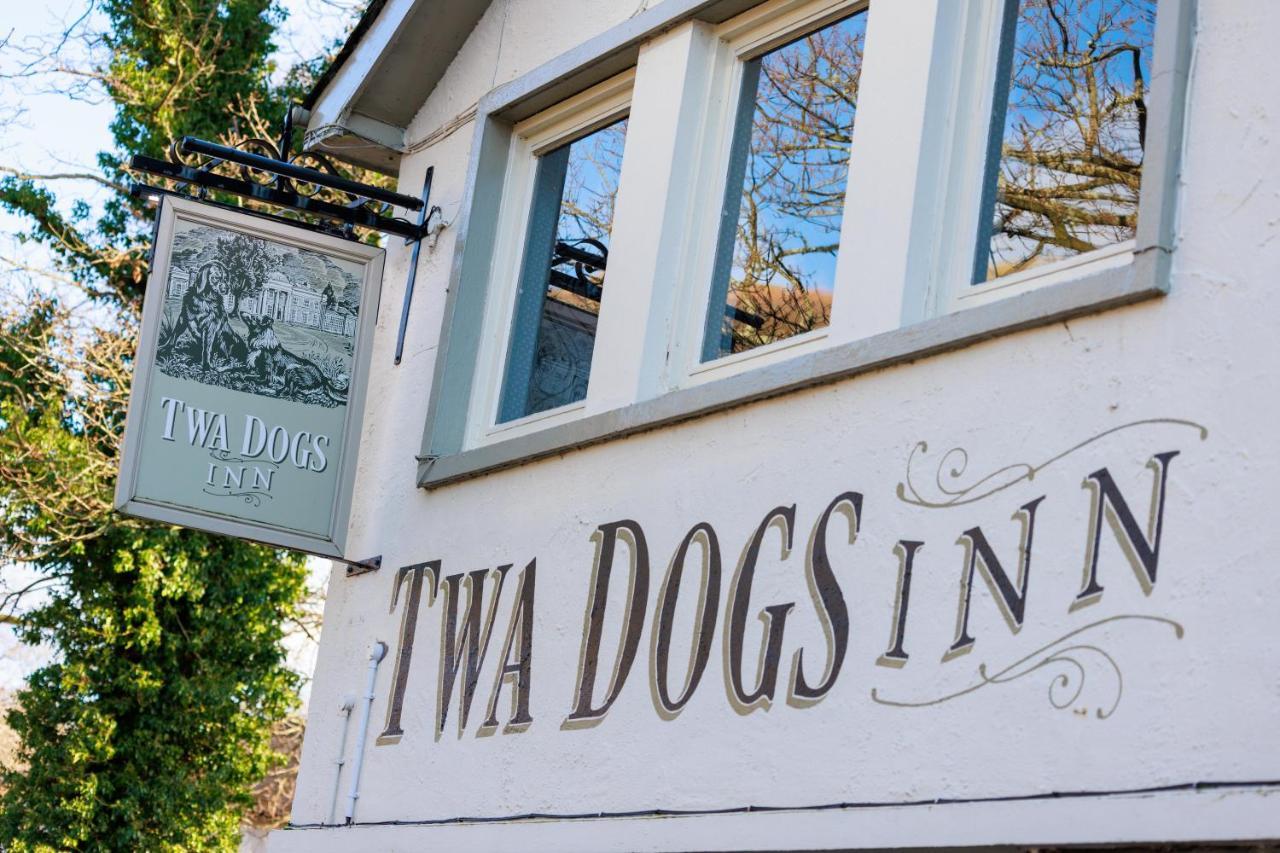 Twa Dogs Inn Кесвик Экстерьер фото